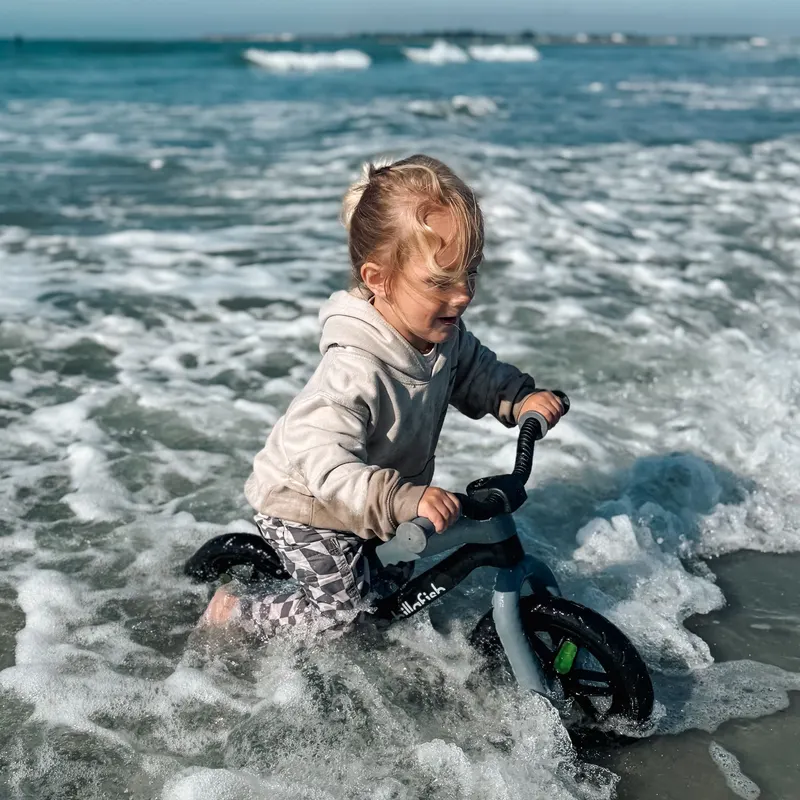 Фото покупателя: ребёнок с транспортом Chillafish